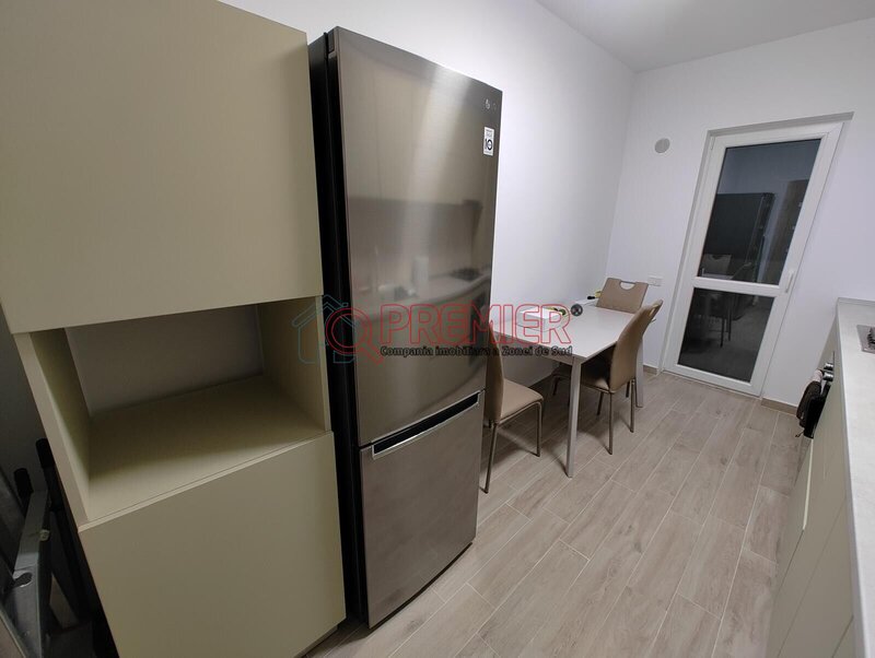 Grand Kristal, 2 camere mobilat si utilat, parcare